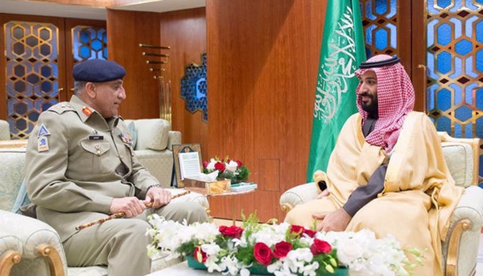 Gen Bajwa meets Saudi Crown Prince at Mina to discuss regional security